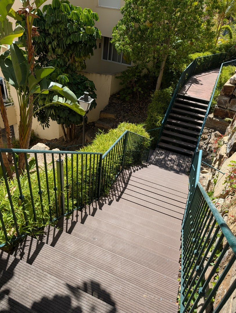 2-bedroom Atico In Calahonda, Spain (185 M²)