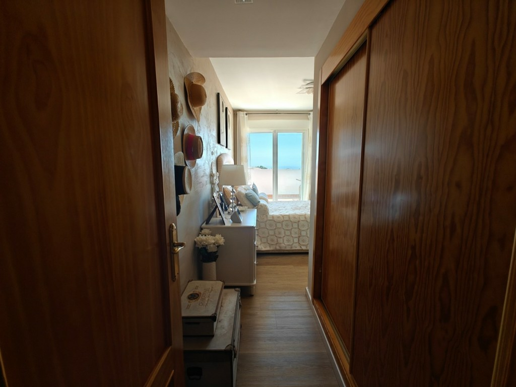 2-bedroom Atico In Calahonda, Spain (185 M²)