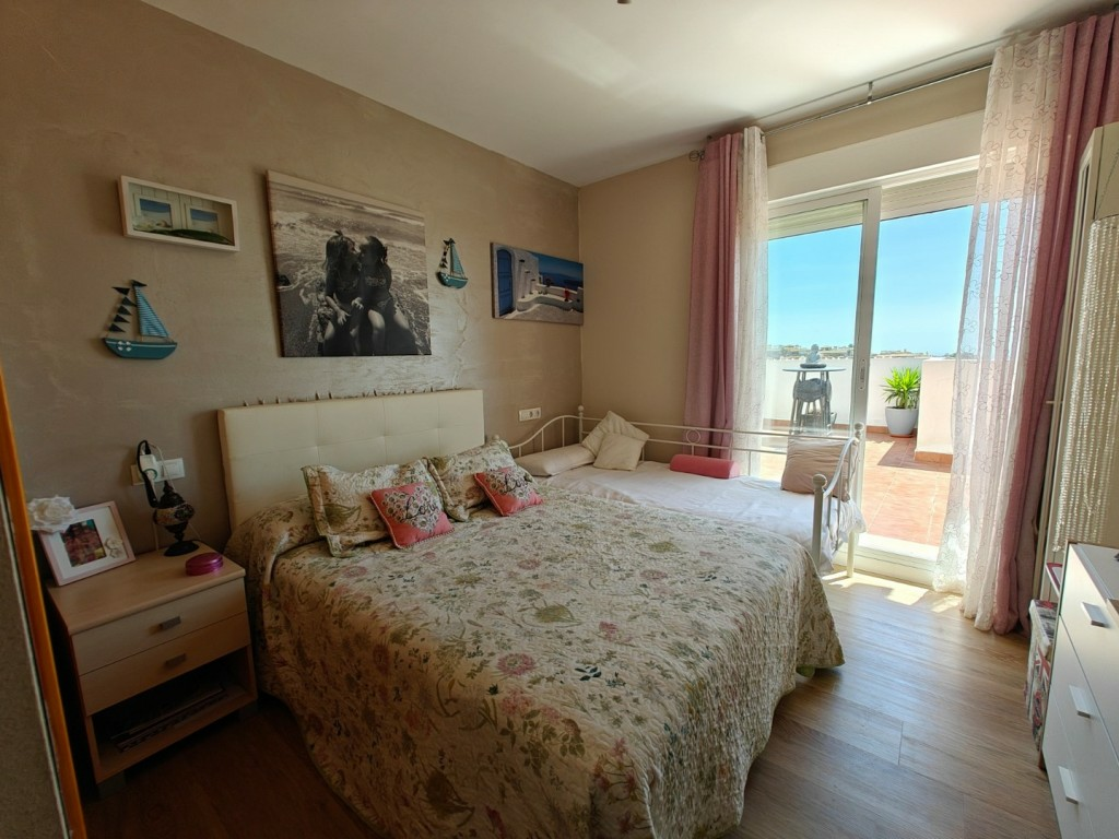 2-bedroom Atico In Calahonda, Spain (185 M²)