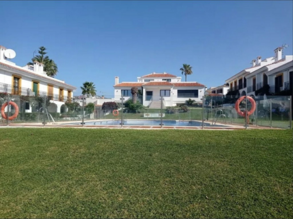 4-bedroom Townhouse In Calahonda, Spain (125 M²)