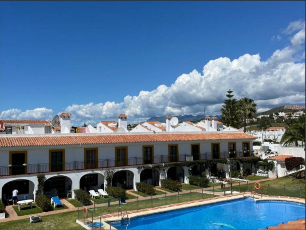 4-bedroom Townhouse In Calahonda, Spain (125 M²)