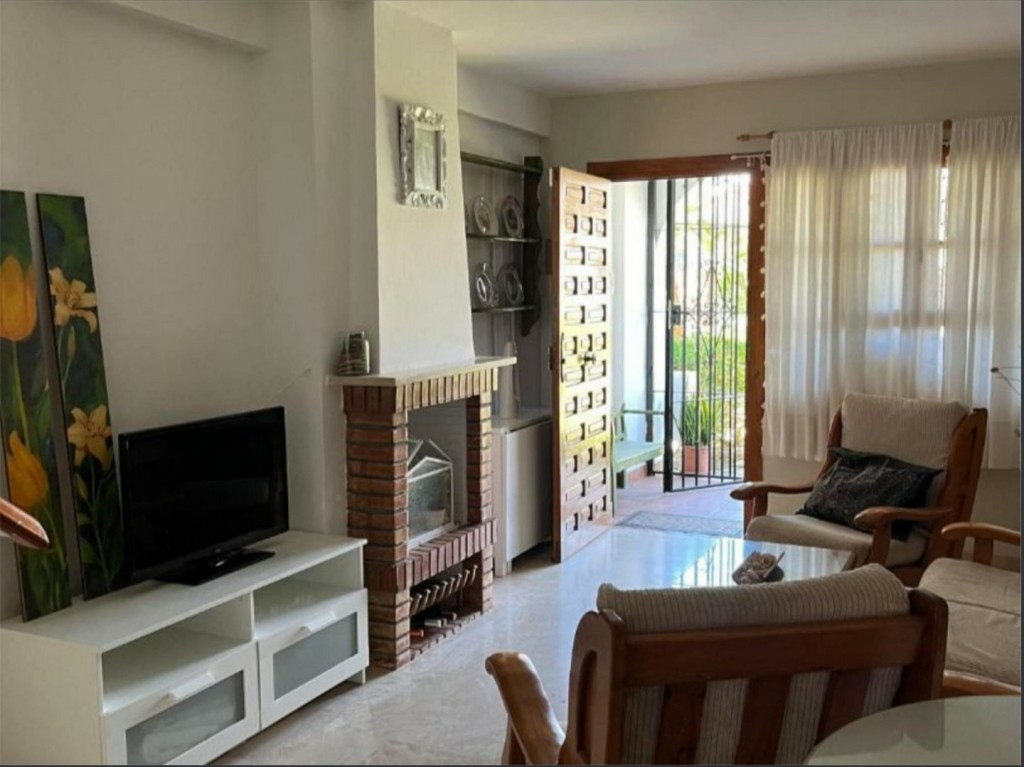 4-bedroom Townhouse In Calahonda, Spain (125 M²)