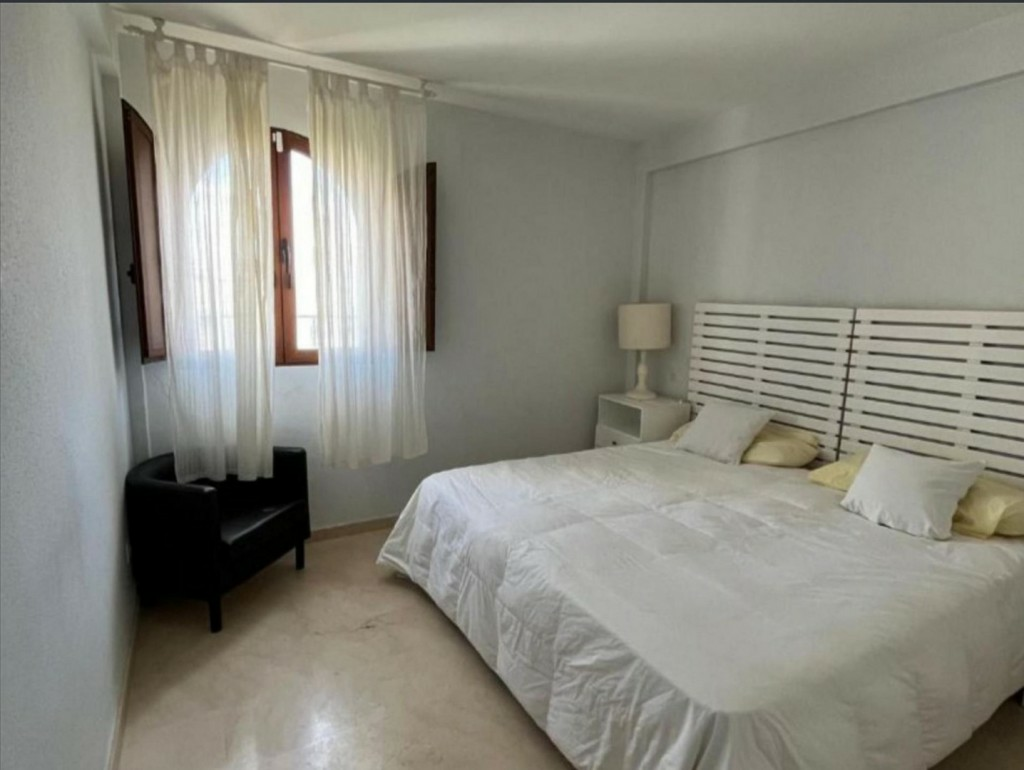 4-bedroom Townhouse In Calahonda, Spain (125 M²)