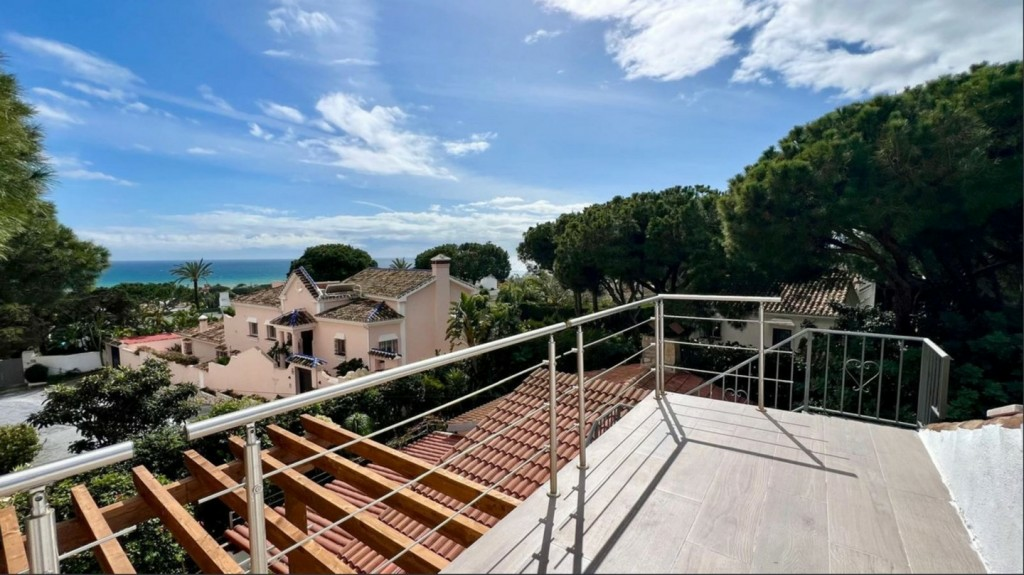 4-bedroom Villa In Marbella, Spain (289 M²)