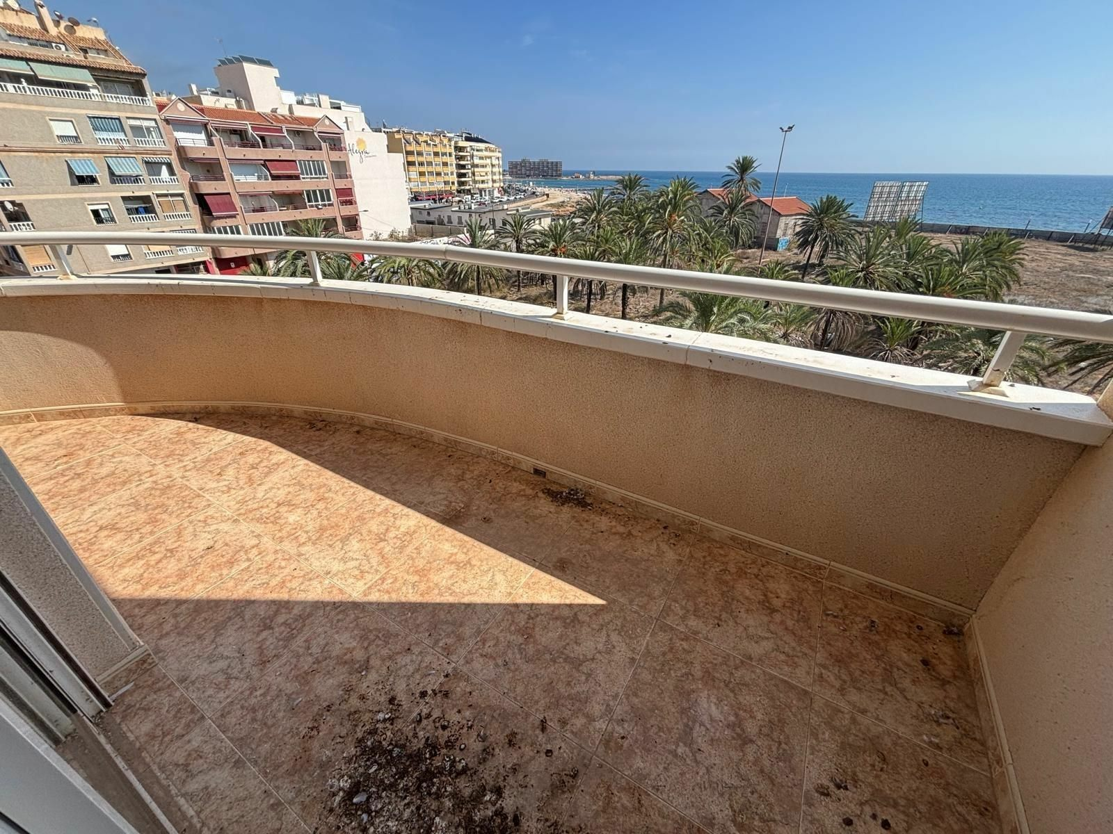 1-10-a15239 3-bedroom Apartment In Torrevieja, Spain