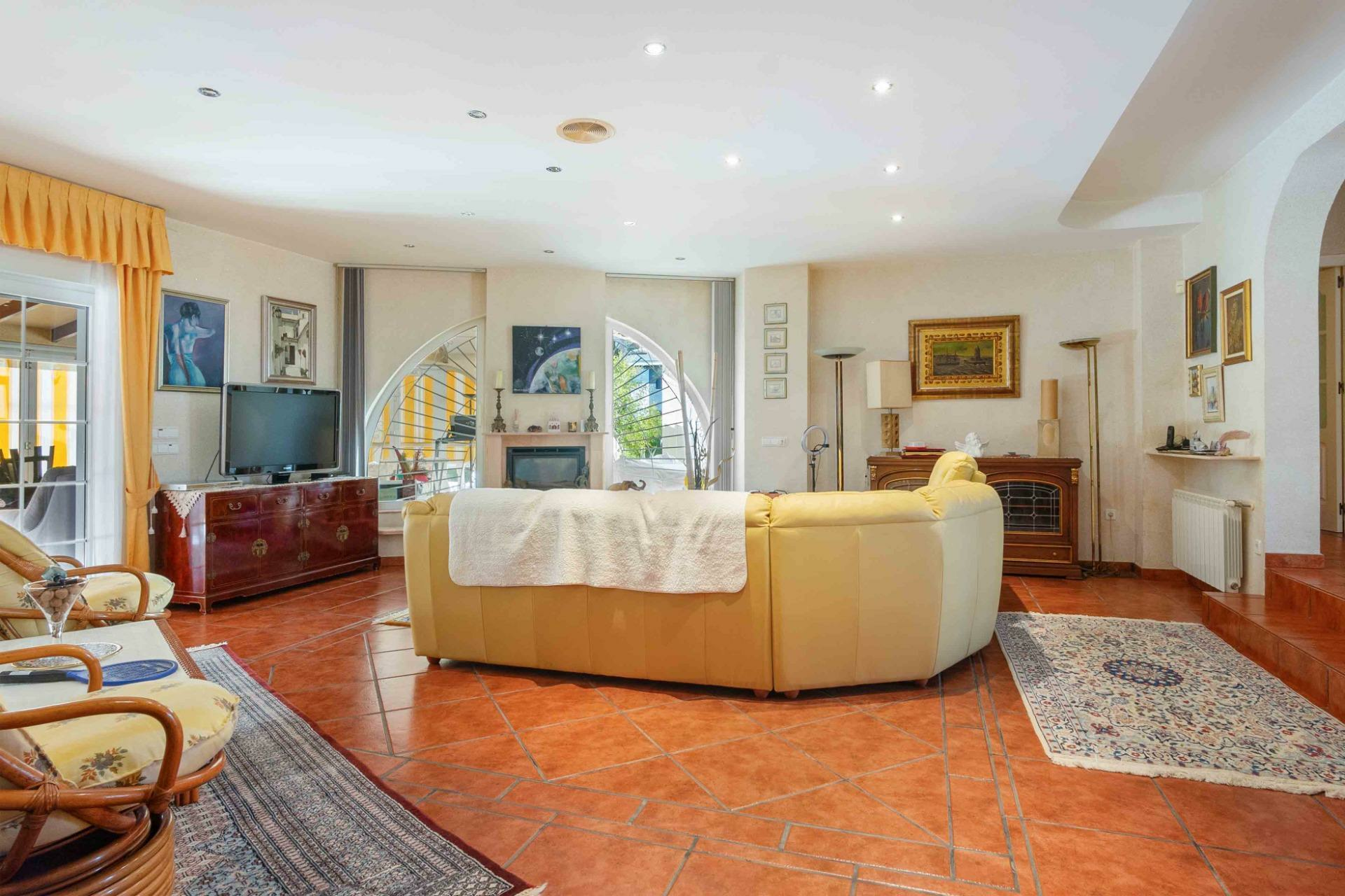 3-bedroom Villa In Cabo Roig, Spain (340 M²)