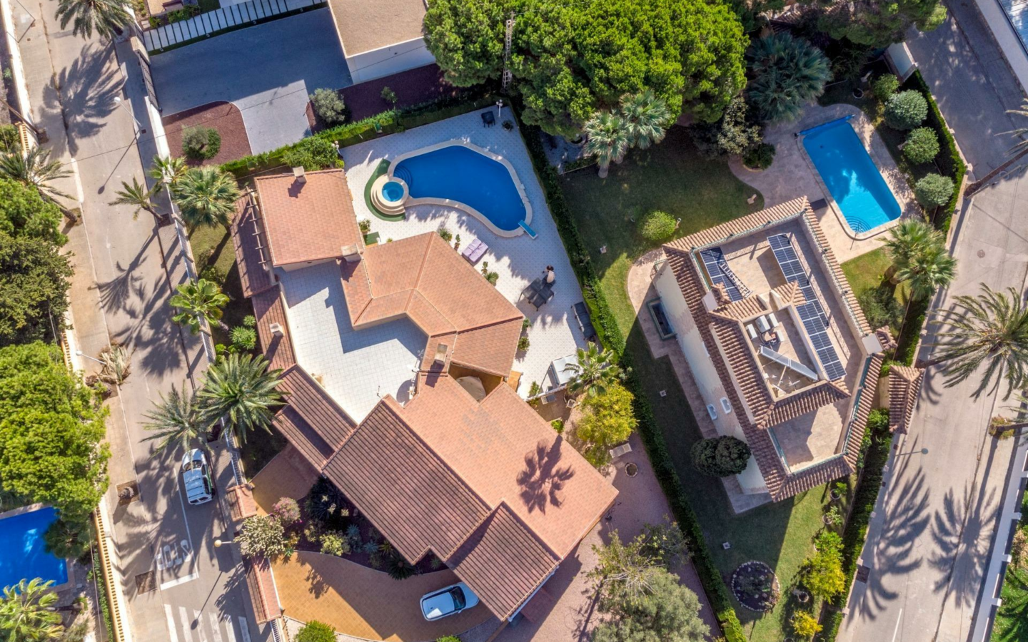 3-bedroom Villa In Cabo Roig, Spain (340 M²)