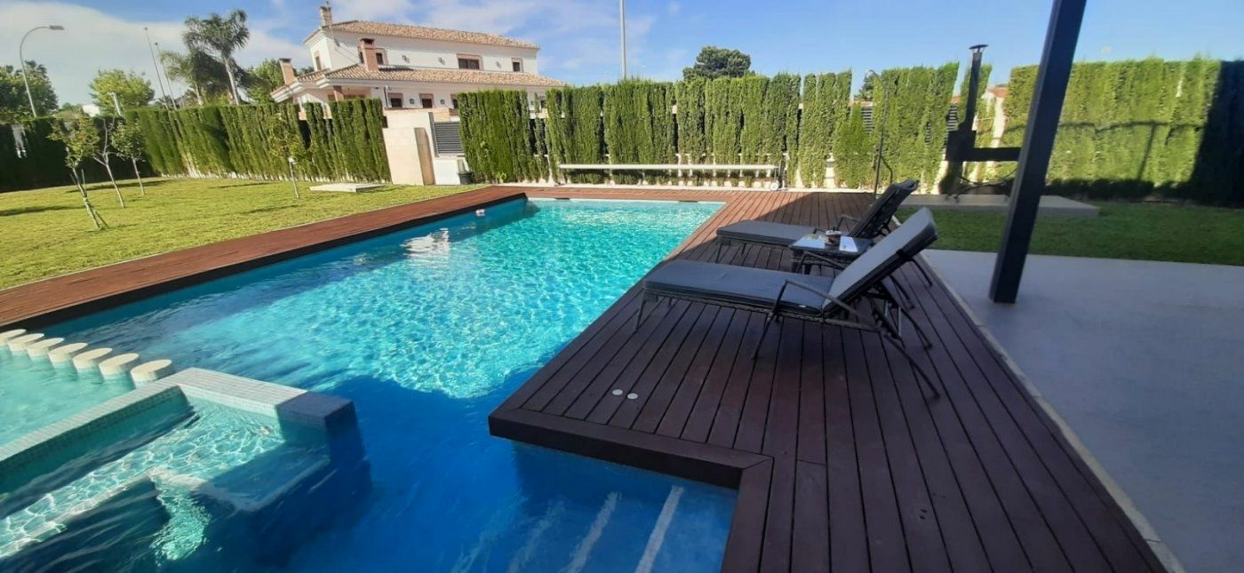 Villa In Santiago De La Ribera