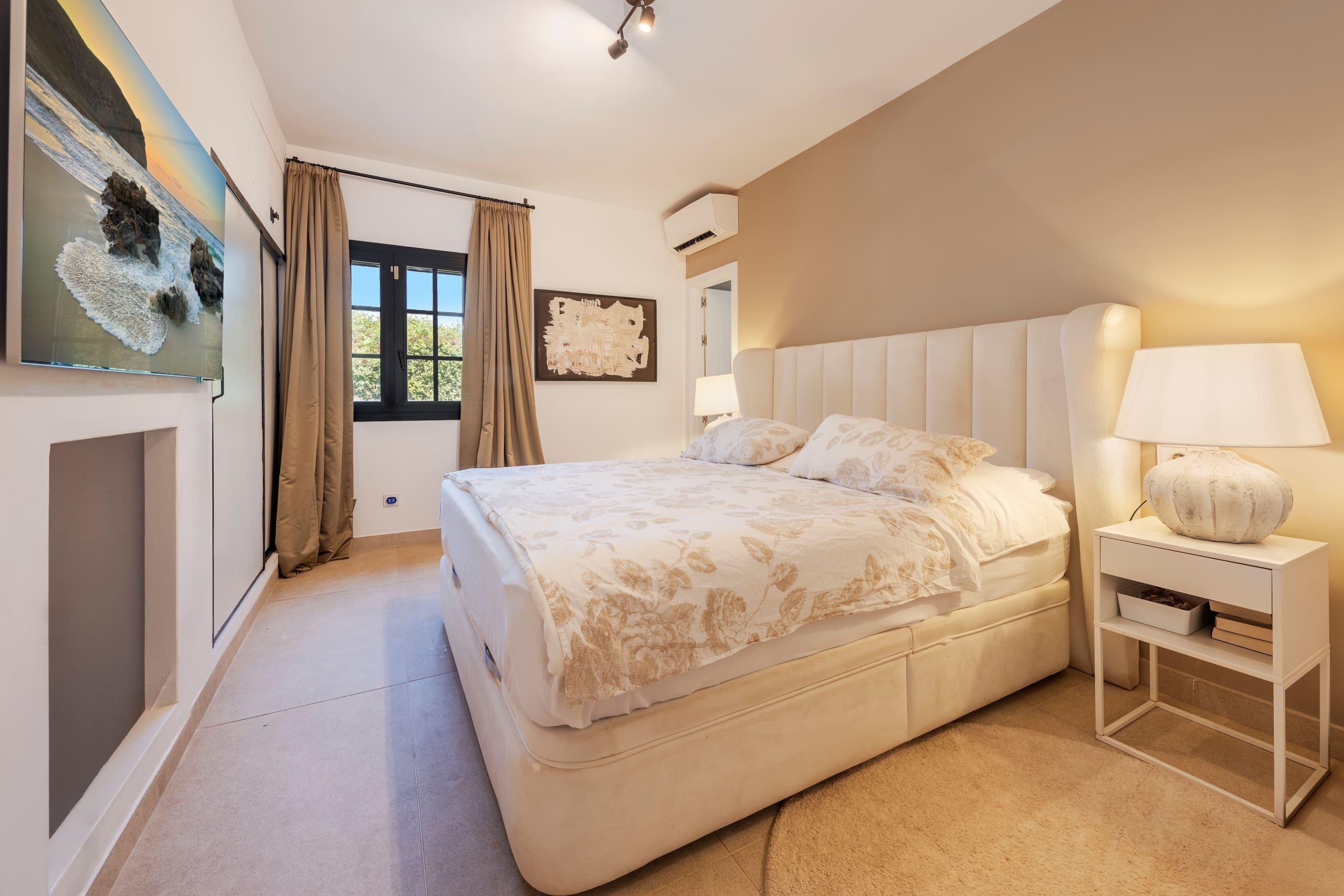 8-bedroom Finca In Binissalem, Spain (472 M²)
