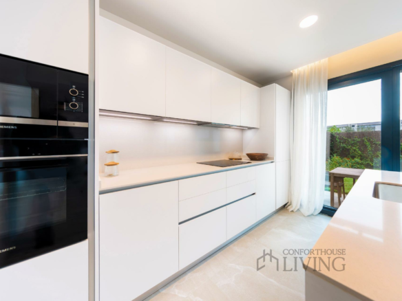 3-bedroom Terraced House In Palma De Mallorca, Spain (145 M²)