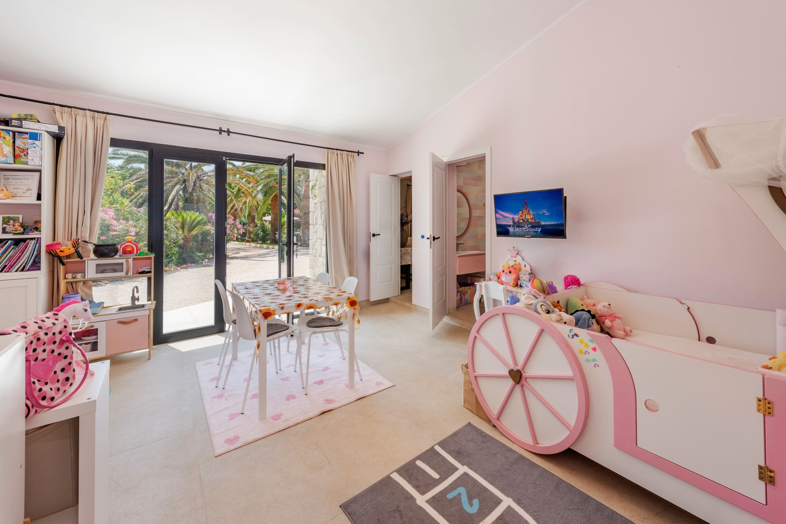 8-bedroom Finca In Binissalem, Spain (472 M²)