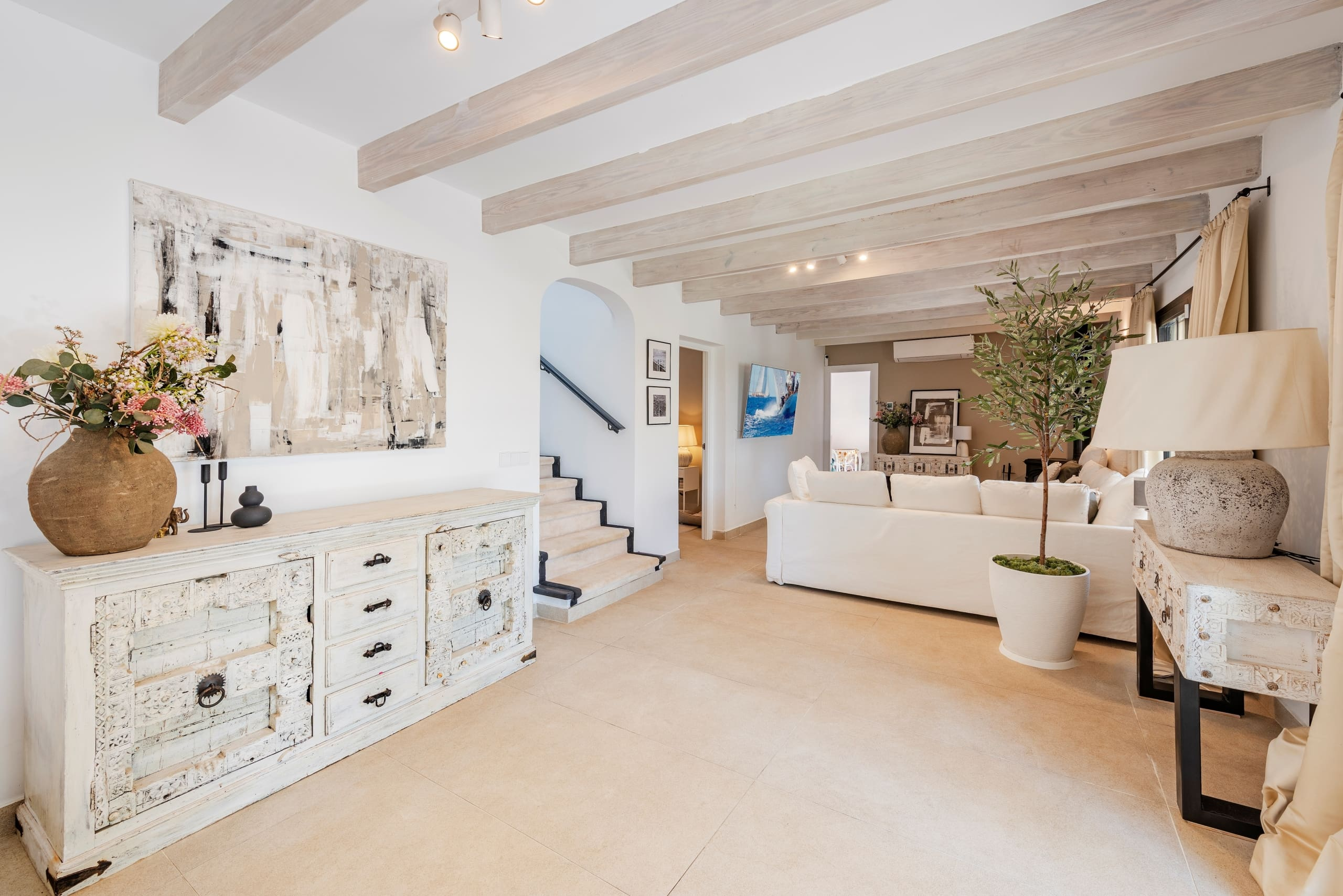 8-bedroom Finca In Binissalem, Spain (472 M²)