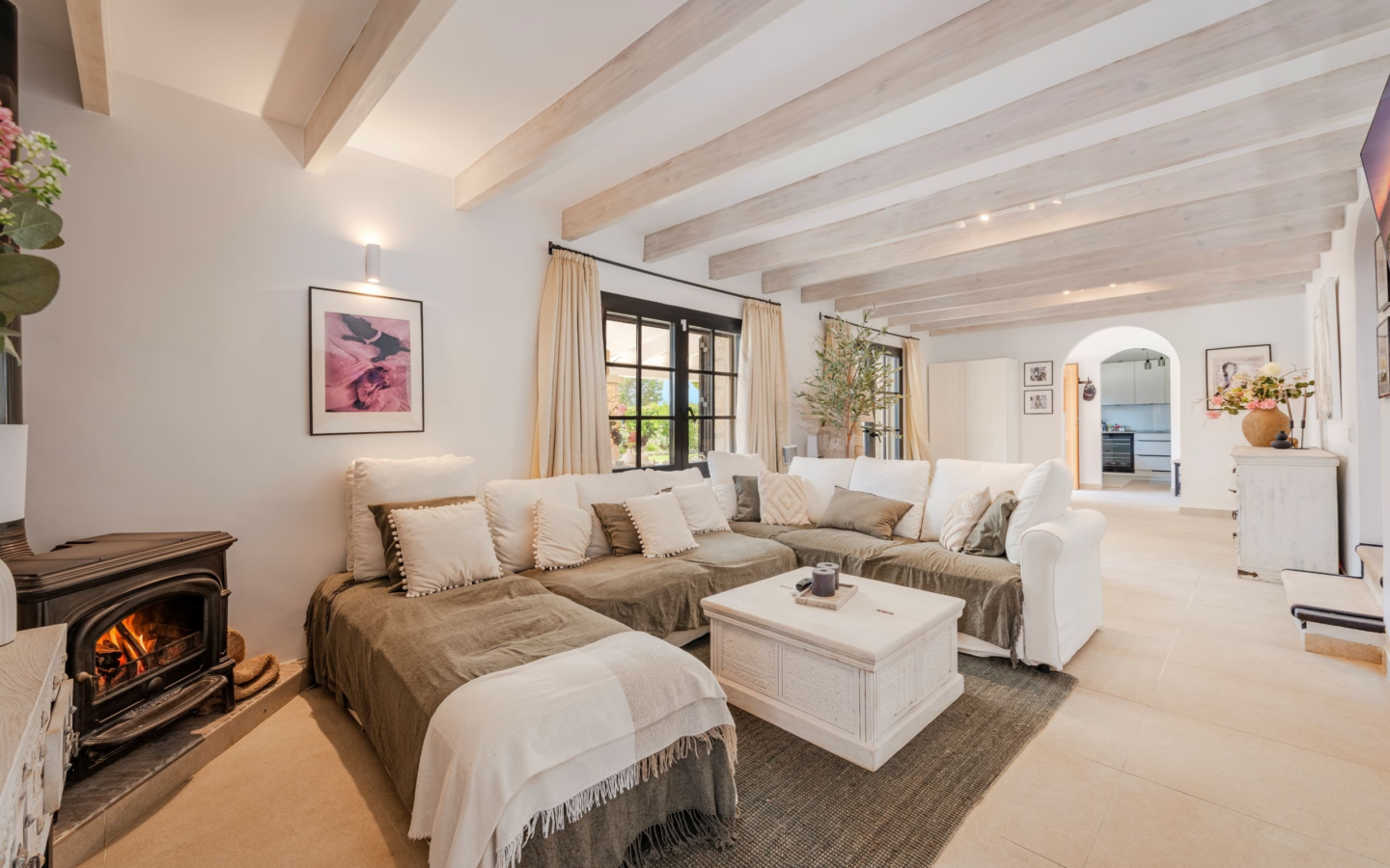 8-bedroom Finca In Binissalem, Spain (472 M²)