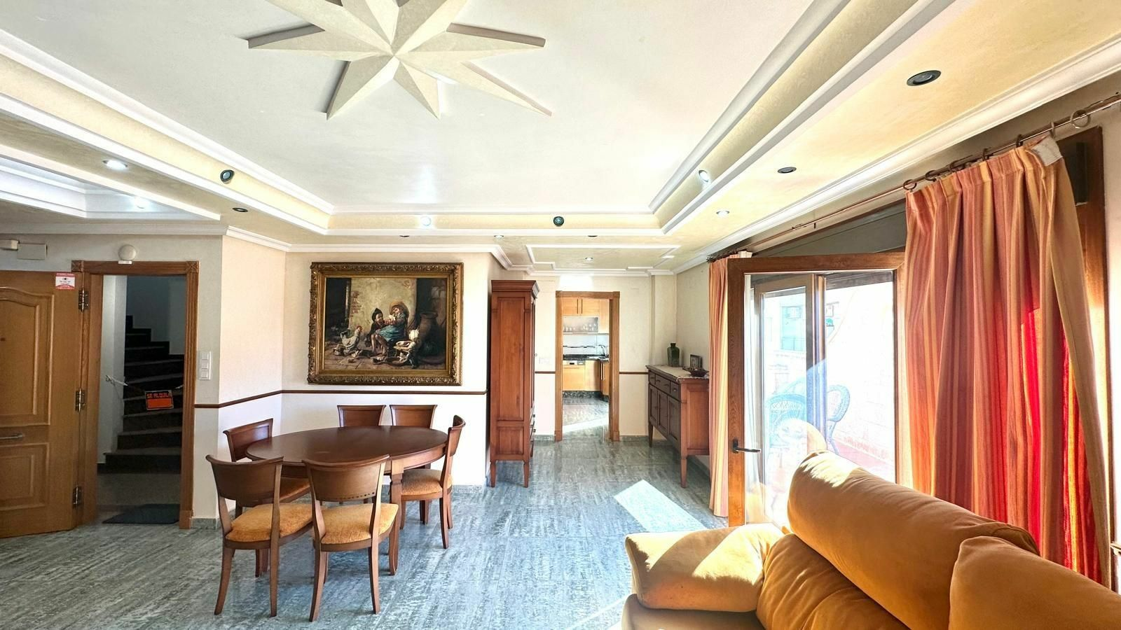 4-bedroom Penthouse In Torrevieja, Spain (189 M²)