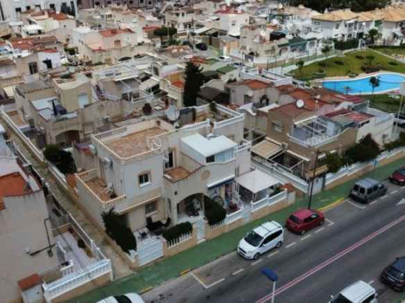 3-bedroom Duplex In Torrevieja, Spain (85 M²)