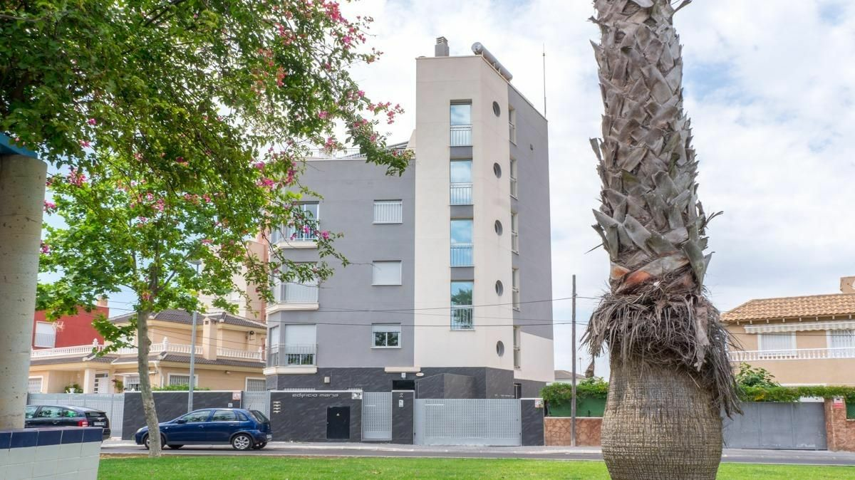 3-bedroom Apartment In Torrevieja, Spain (205 M²)