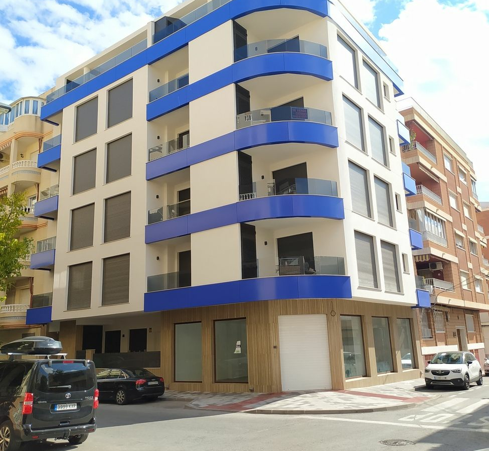 2-bedroom Apartment In Torrevieja, Spain (88 M²)