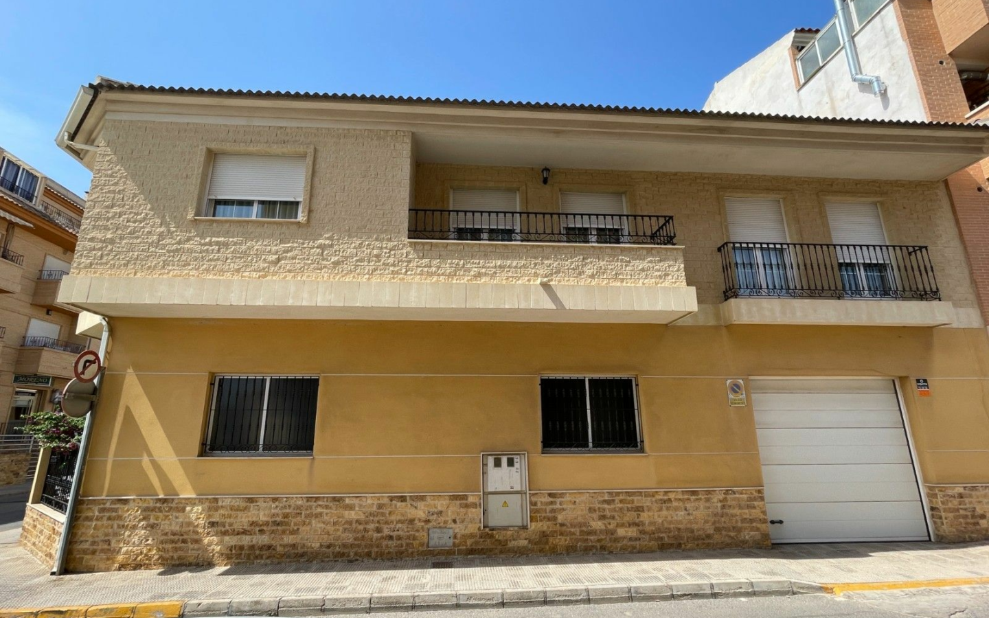 5-bedroom House In Formentera Del Segura, Spain (400 M²)