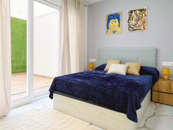 2-bedroom Apartment In Torrevieja, Spain (90 M²)