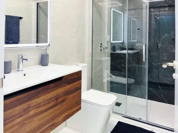 2-bedroom Apartment In Torrevieja, Spain (90 M²)
