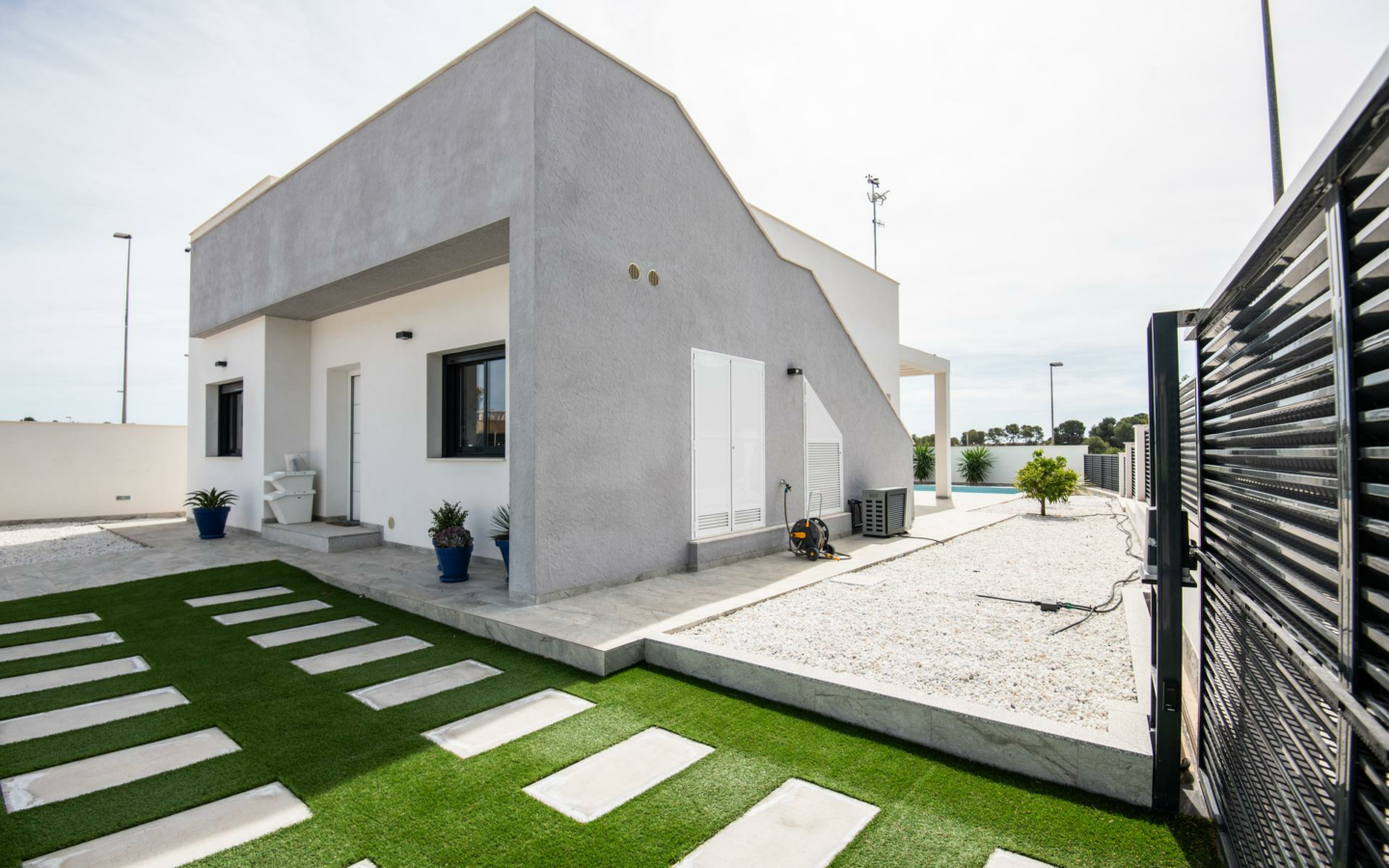 2-bedroom Villa In Pilar De La Horadada, Spain (108 M²)