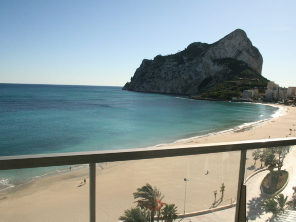 3-bedroom Penthouse In Calpe, Spain (134 M²)