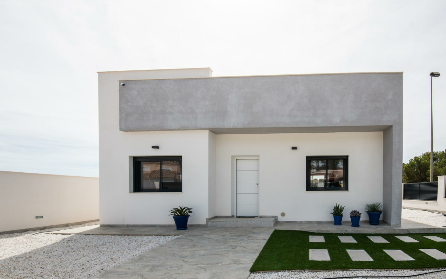 2-bedroom Villa In Pilar De La Horadada, Spain (108 M²)