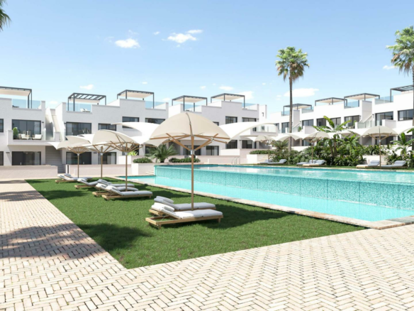 2-bedroom Bungalow In Torrevieja, Spain (130 M²)