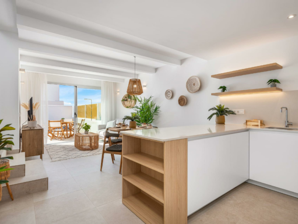 3-bedroom Bungalow In Dolores, Spain (76 M²)