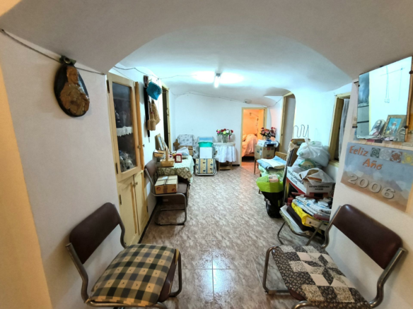 Village House In Algueña