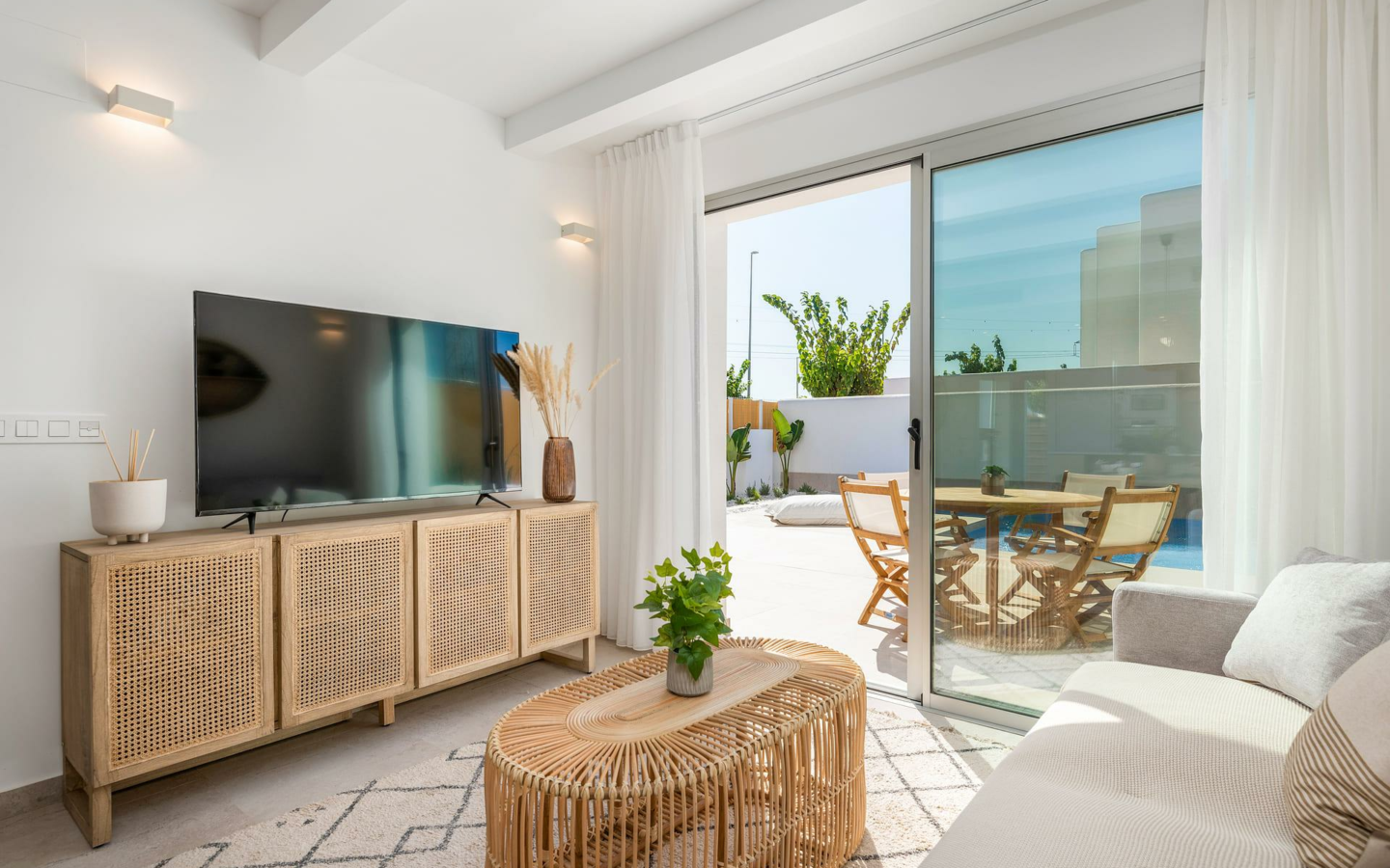 3-bedroom Bungalow In Dolores, Spain (76 M²)
