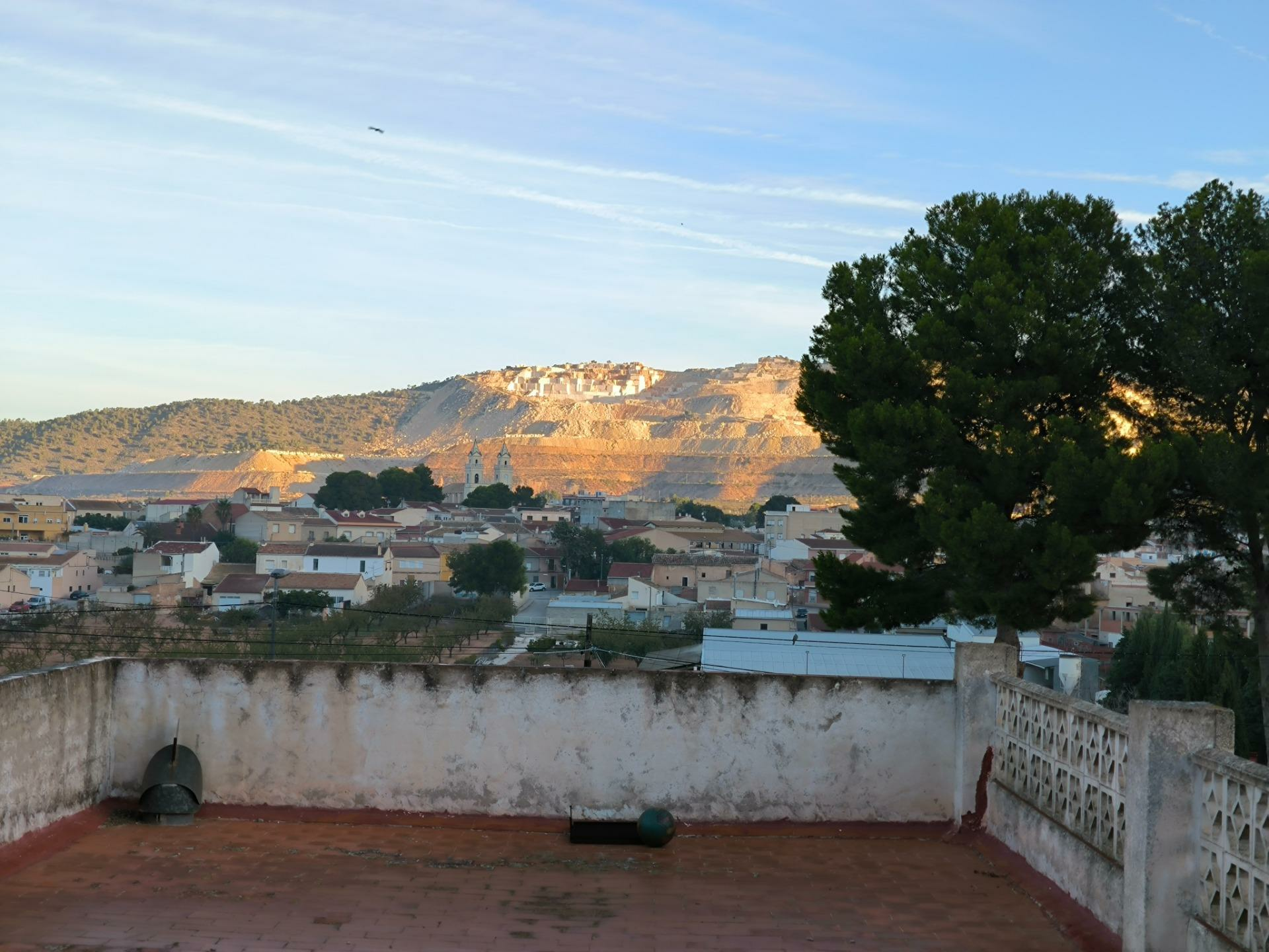 2-17-2bd699 Village House In Algueña