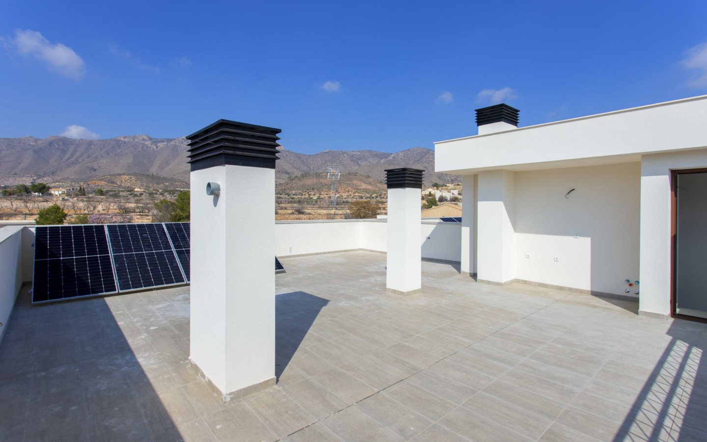 3-bedroom Country Land In Hondon De Las Nieves, Spain (120 M²)