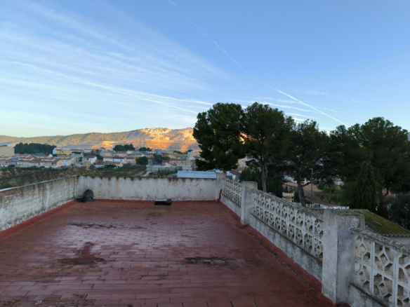 Village House In Algueña