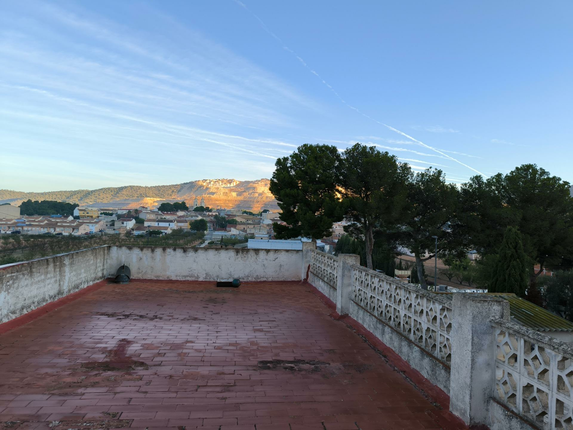 2-18-bd79e8 Village House In Algueña