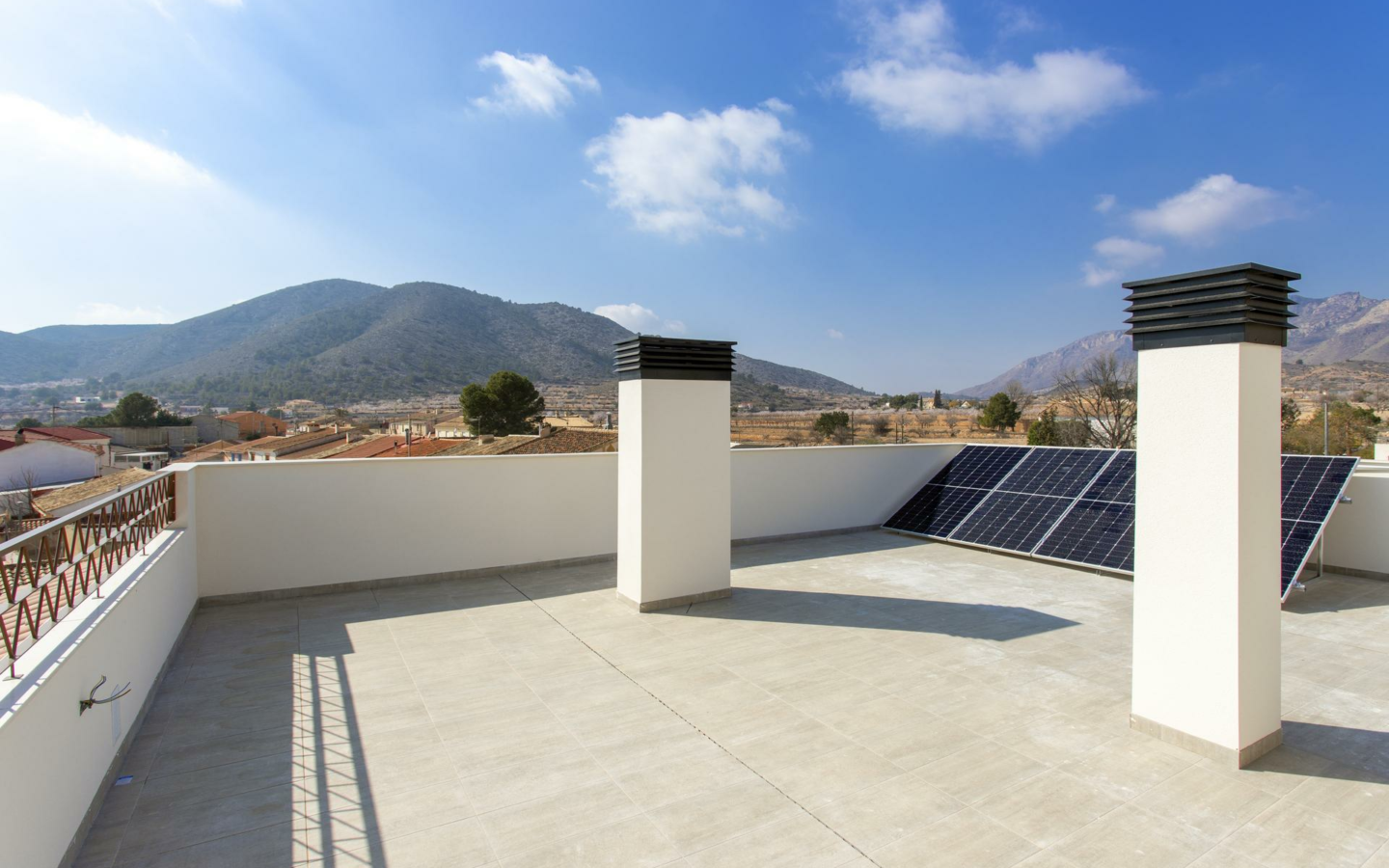 3-bedroom Country Land In Hondon De Las Nieves, Spain (120 M²)