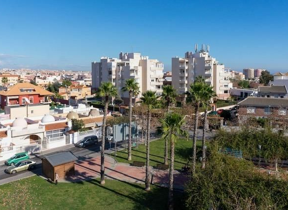 3-bedroom Apartment In Torrevieja, Spain (205 M²)