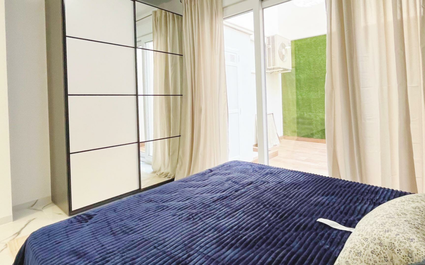 2-bedroom Apartment In Torrevieja, Spain (90 M²)