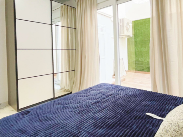 2-bedroom Apartment In Torrevieja, Spain (90 M²)