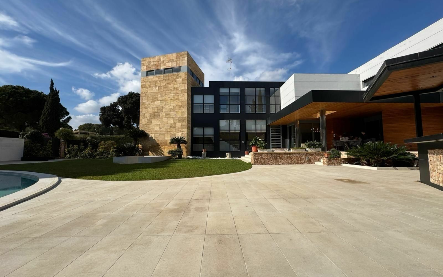 7-bedroom Villa In Orihuela Costa, Spain (1.059 M²)