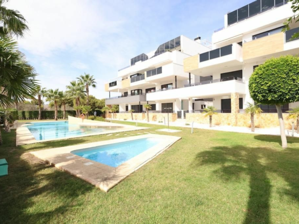2-bedroom Apartment In Orihuela Costa, Spain (113 M²)