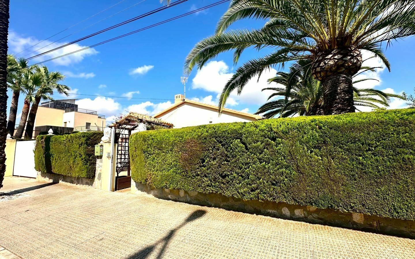 3-bedroom Villa In Cabo Roig, Spain (141 M²)