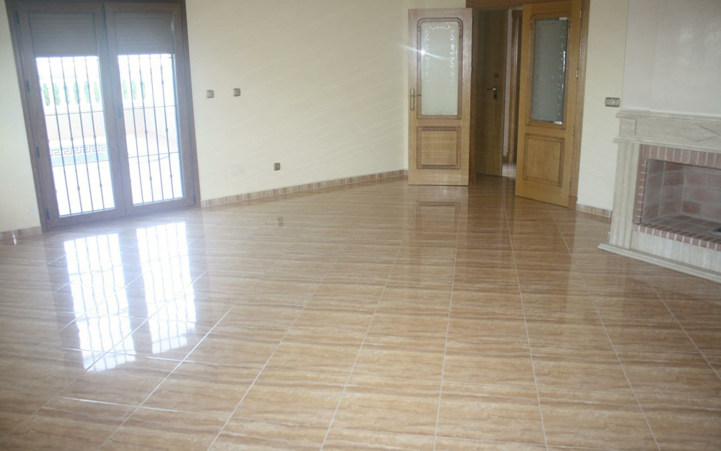 3-bedroom Villa In Torrevieja, Spain (319 M²)