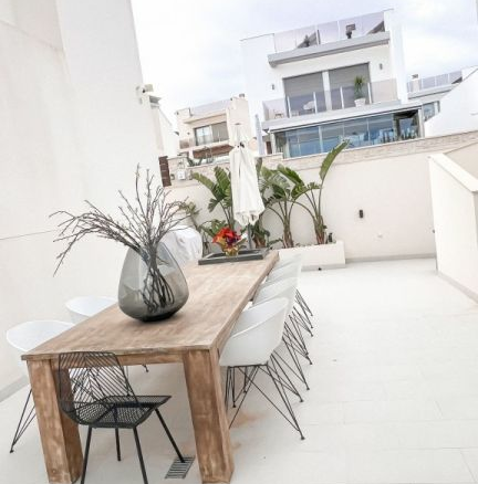 4-bedroom Villa In San Miguel De Salinas, Spain (263 M²)