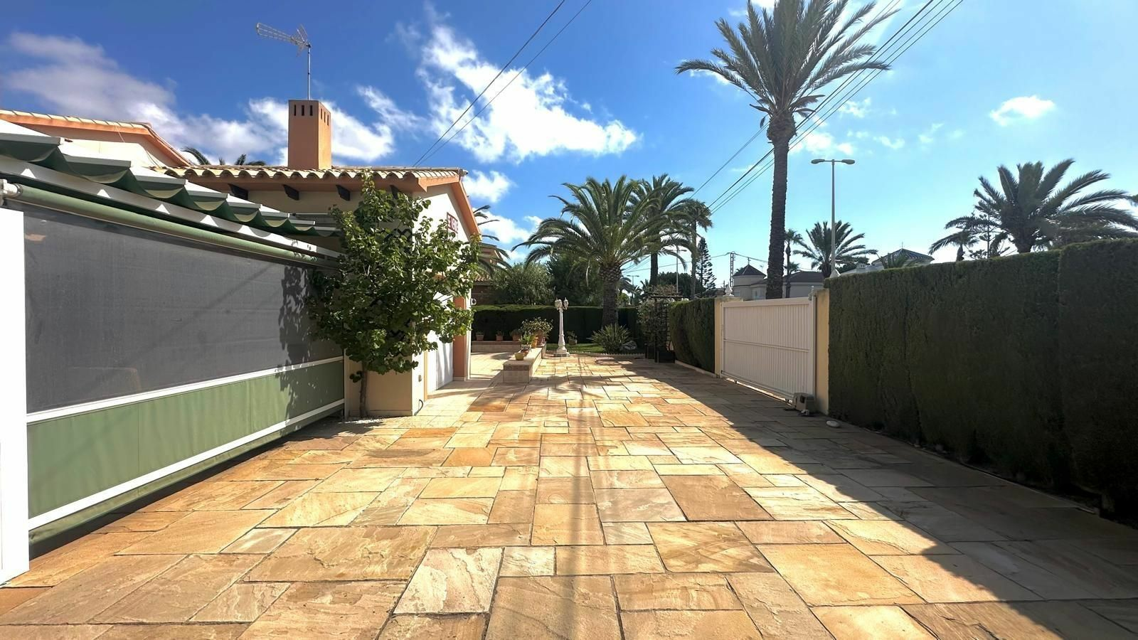 3-bedroom Villa In Cabo Roig, Spain (141 M²)
