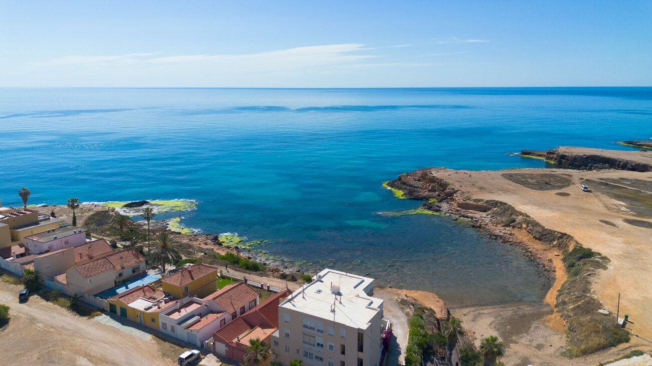 4-bedroom Villa In Torrevieja, Spain
