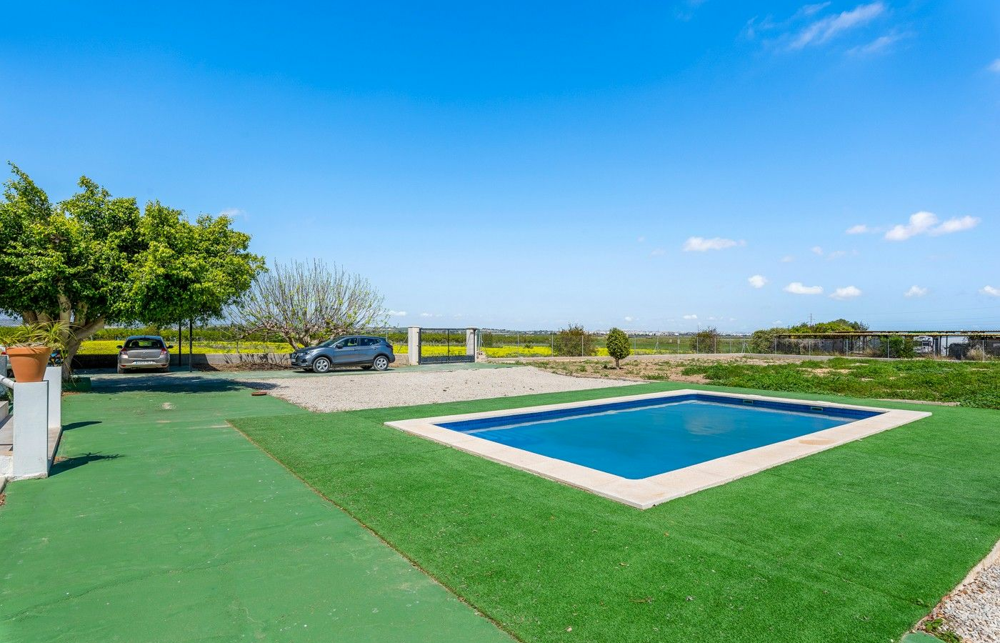 6-bedroom Villa In Los Montesinos, Spain (340 M²)