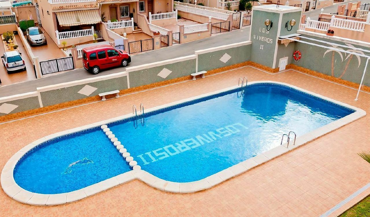 3-bedroom House In Torrevieja, Spain (225 M²)