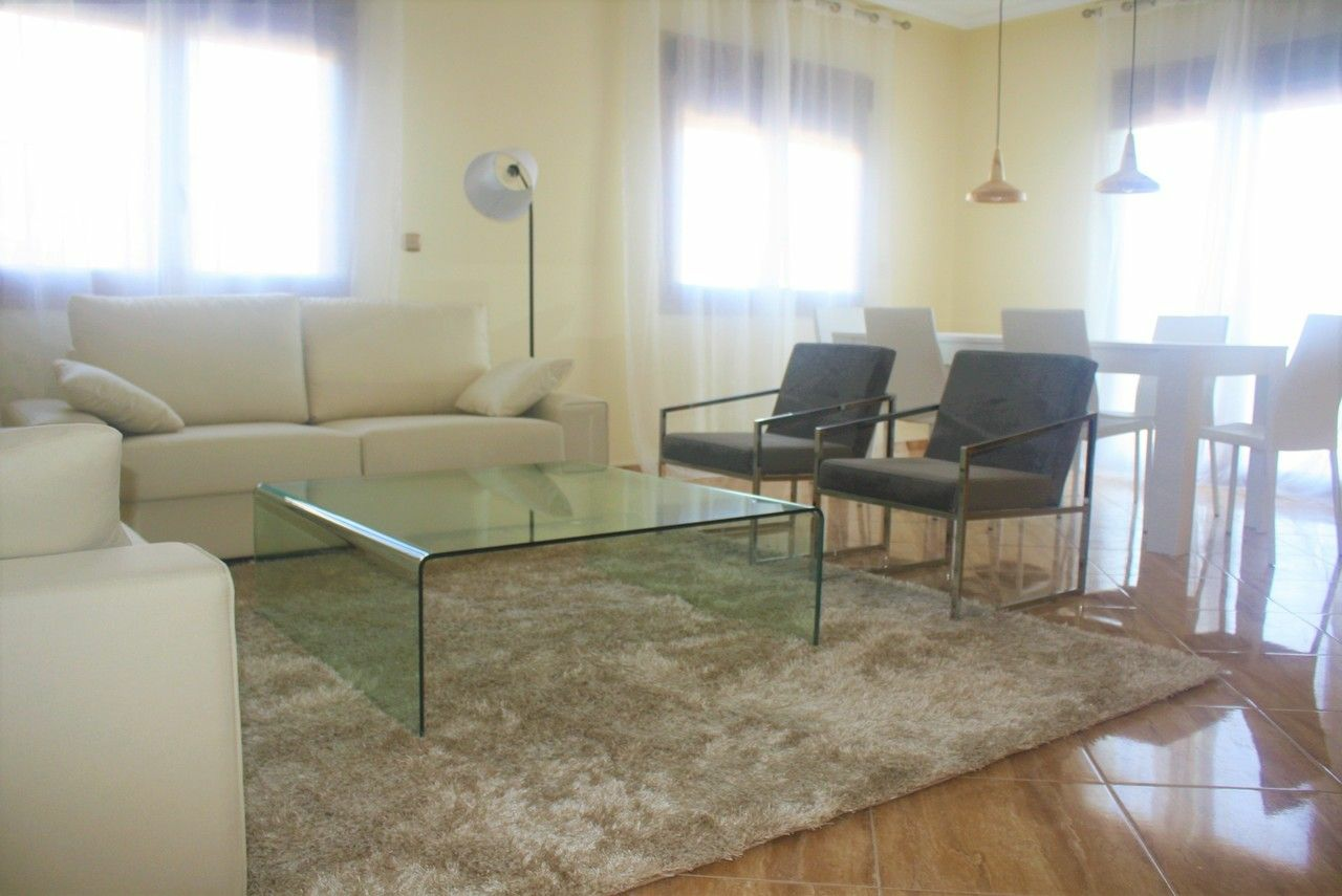 3-bedroom Villa In Torrevieja, Spain (315 M²)