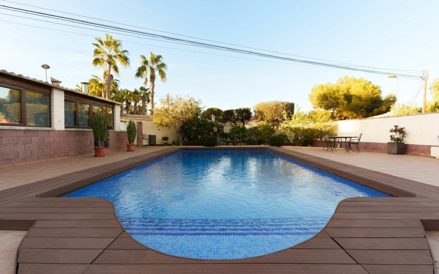 7-bedroom Villa In Torrevieja, Spain (312 M²)